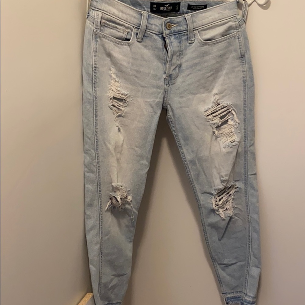hollister light wash mom jeans